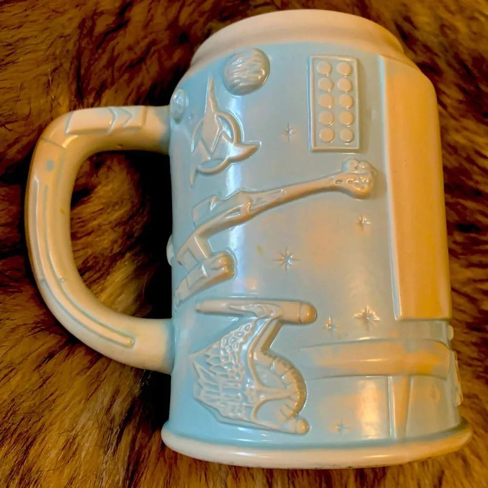 Blue Star Trek ships and insignia mug. - Picture 2 of 10